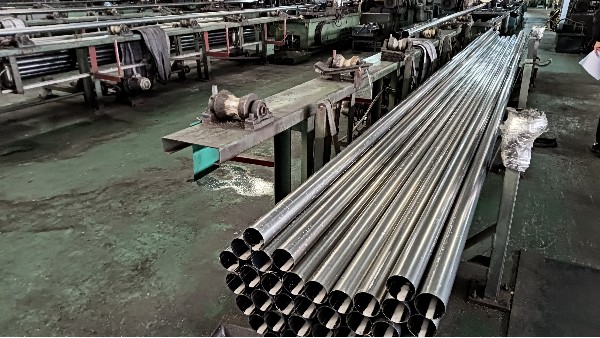 不銹鋼管性能，純凈的力量：為什么冶金質(zhì)量是性能“隱形基石”？