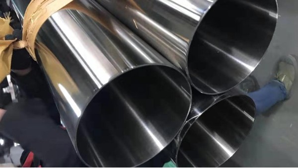 衛(wèi)生級(jí)不銹鋼管平時(shí)應(yīng)該如何保養(yǎng)？