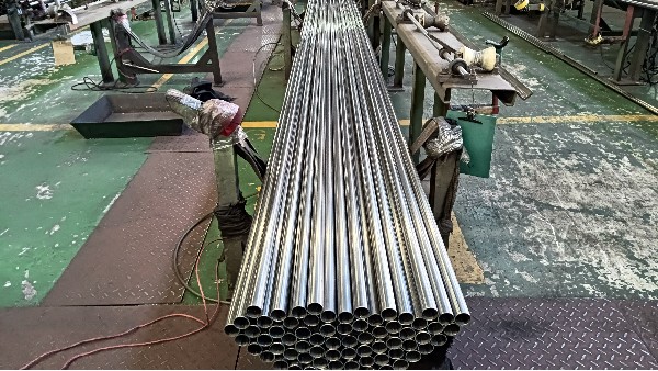 高溫挑戰(zhàn)者：哪些不銹鋼管能經(jīng)受“烈火考驗”？