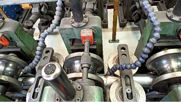 不銹鋼焊管與無縫管價格差異之謎！