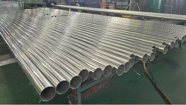 不銹鋼管大揭秘：工業(yè)與裝飾的奧秘！